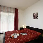 Cristal Hotel 3*
