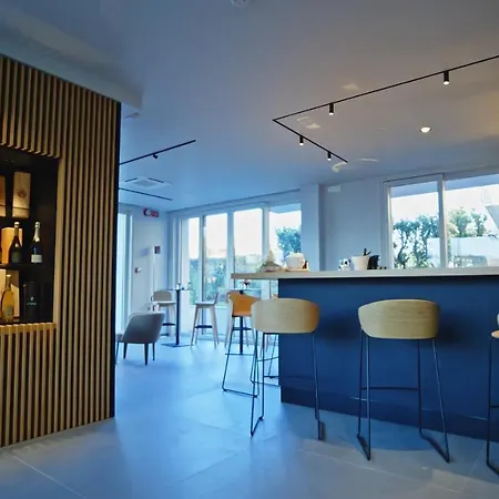 Cristal Hotel
