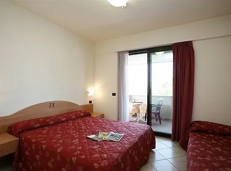 Cristal 3* Σιρμιόνε