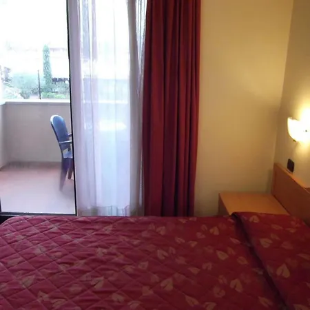 Hotel Cristal 3*
